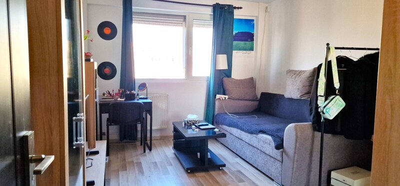 Intrarea Dr. Iacob Felix, Piata Victoriei, apartament cu 2 camere.