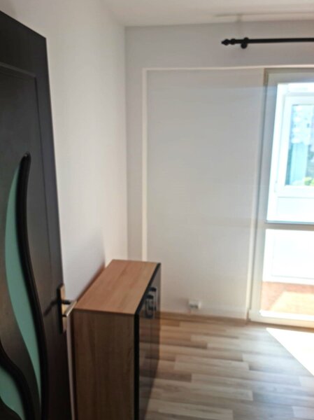 Intrarea Dr. Iacob Felix, Piata Victoriei, apartament cu 2 camere.